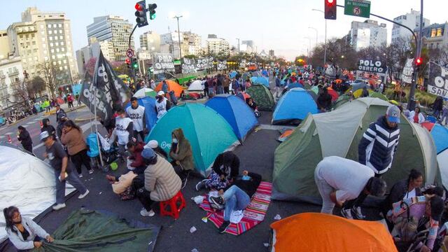 Alrededor de 30 mil personas acampan en la 9 de Julio