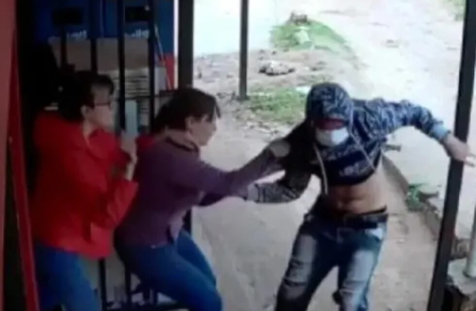 Madre e hija se enfrentaron a dos ladrones que quisieron robarles en Corrientes: “No les tengo miedo”
