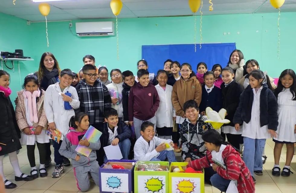 Capacitadoras de GIRSU Jujuy llevan a las escuelas un dinámico proyecto de educación ambiental