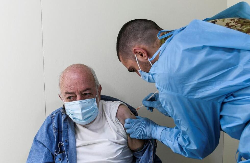 Nación y Ciudad trabajan para implementar el esquema de vacunación del PAMI