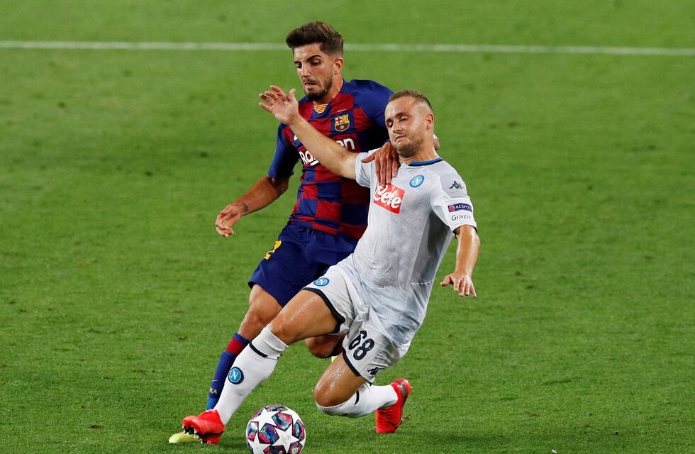 Barcelona y Napoli, los clubes de Diego Maradona, serán rivales en Europa League