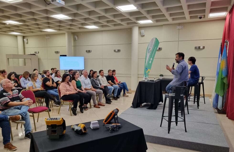 Capacitación sobre energías renovables y eficiencia energética