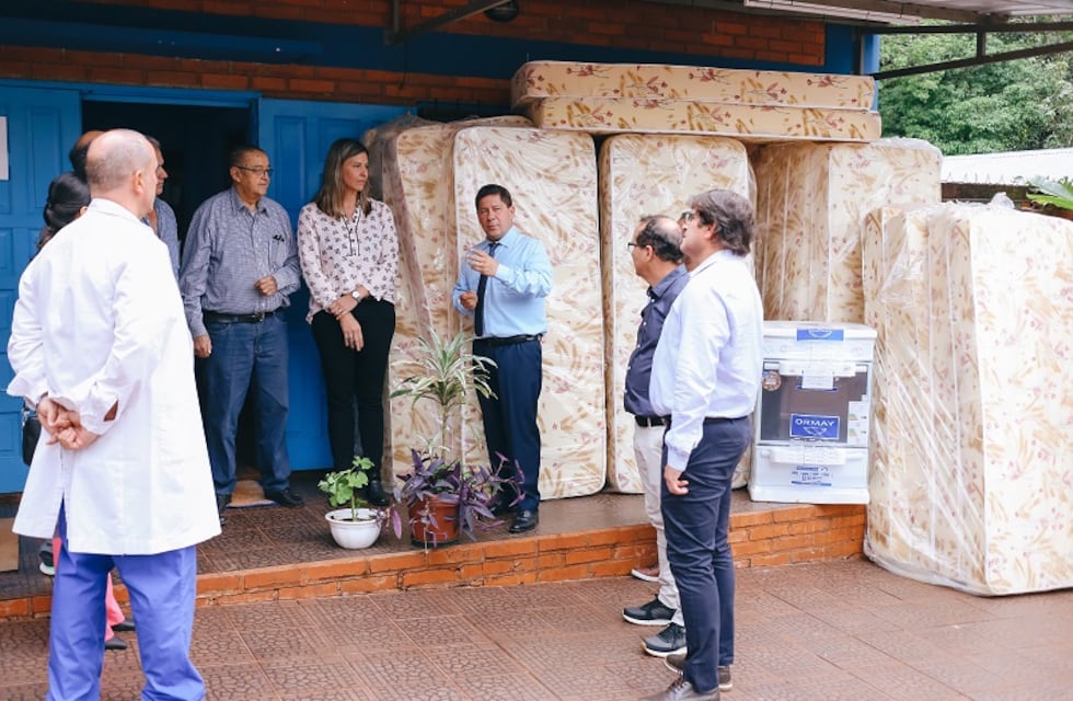 Eldorado: el ministro de Salud, Oscar Alarcón, realizó donaciones al Hogar Madre Teresa de Calcuta