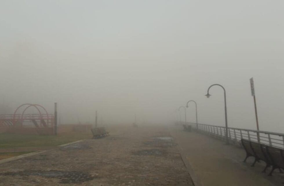 El tiempo en Rosario: la niebla copó la parada en el inicio de la semana corta