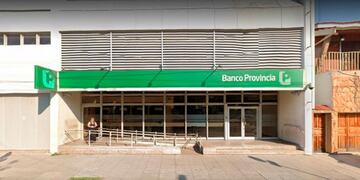 (Google Street View).