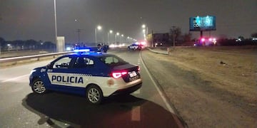 Contuvieron un incendio en la zona del aeropuerto de Córdoba. (Javier Ferreyra/La Voz)