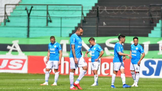 Wilfredo Olivera cumplió la fecha de suspensión y vuelve a la zaga central de Belgrano (Federico López Claro / La Voz).