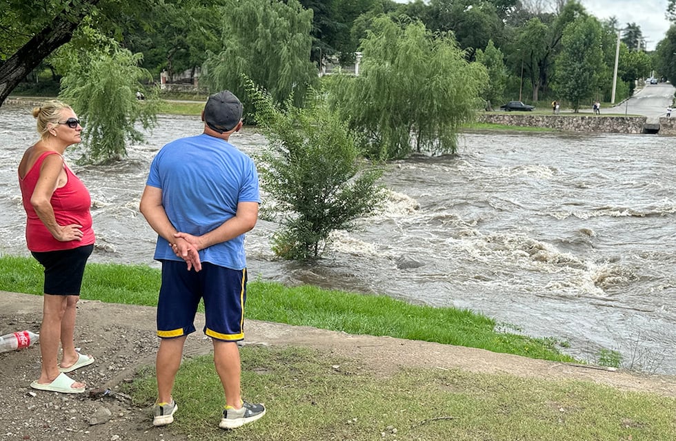 Las lluvias en la madrugada del 24 de diciembre provocaron crecidas en los ríos de las sierras de Córdoba
