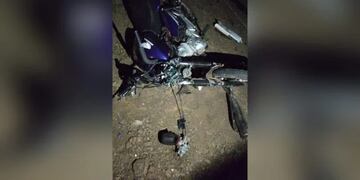 Accidente fatal en Colonia Aurora: un motociclista perdió la vida.