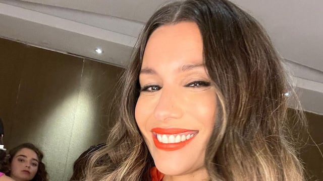 Pampita conquista en las redes con su nuevo look.
