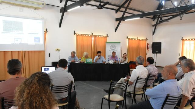 Reunión en la Sociedad Rural de Rafaela sobre "Caminos de la Ruralidad"