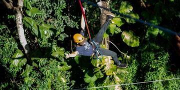 Otra opción para vacacionar: “Fly Park Iguazú”, el único parque aéreo de la provincia.