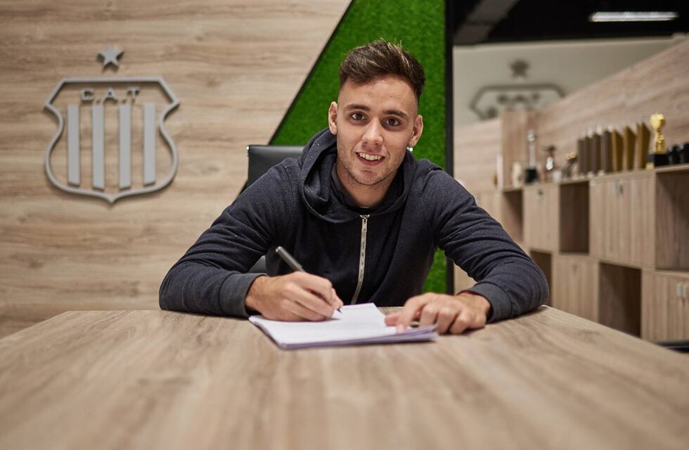 Talleres le renovó el contrato a Schott, quien podría salir a préstamo