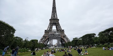 No habrá pantalla gigante ni en los alrededores de la Torre Eiffel, ni en otras ciudades francesas. Foto: AP.