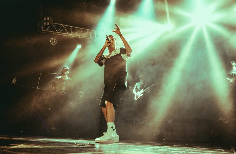 Acru presentó “D1sparo”, un adelanto de su nuevo EP