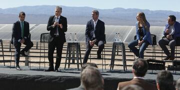 YPF Luz inauguró en San Juan su primer parque solar: El Zonda está dotado de 100 MW.