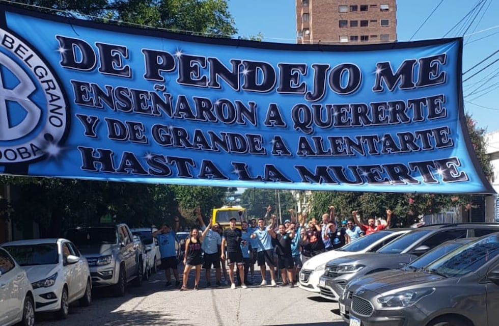 Con asado y a puro festejo: los hinchas de Belgrano palpitan el clásico en Alberdi