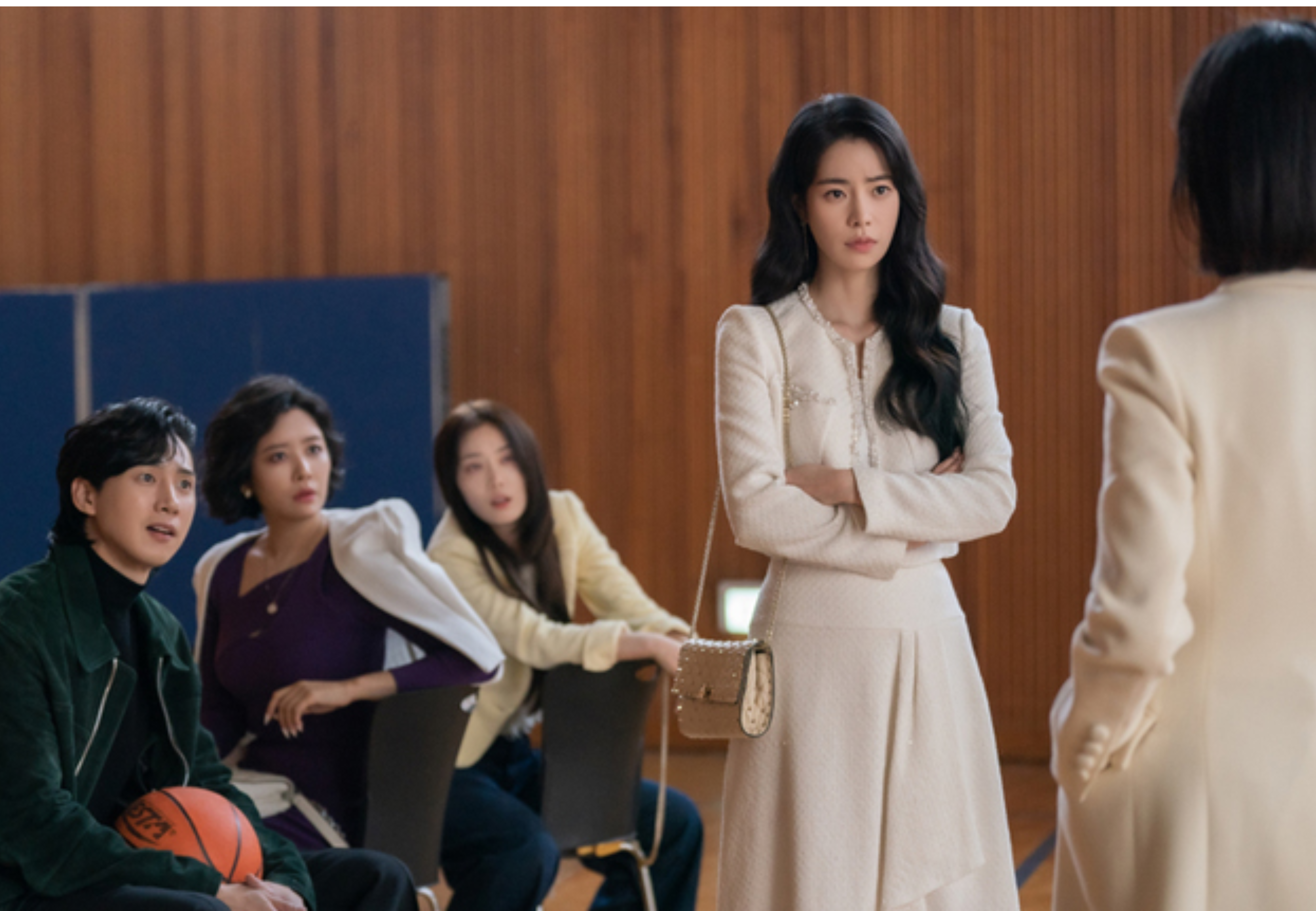 La Gloria es una serie coreana que combina drama y venganza.