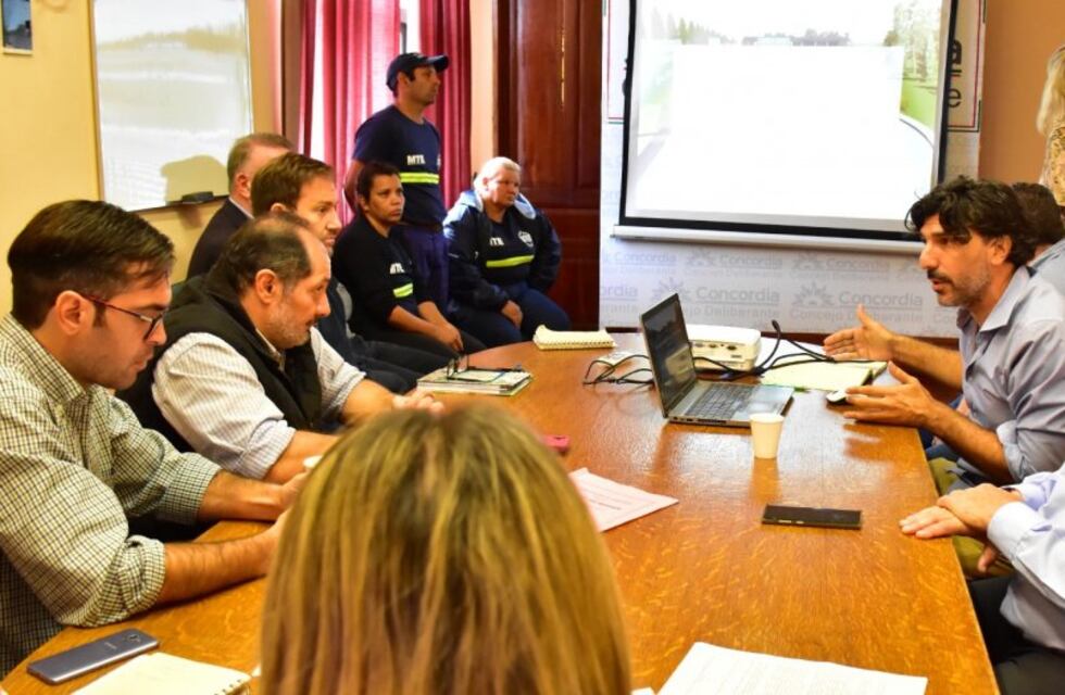 Sin la presencia del bloque de Juntos por el Cambio se expuso el funcionamiento actual del Campo del Abasto