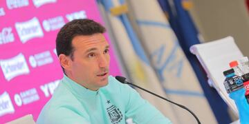 Lionel Scaloni le bajó las revoluciones a la previa del sorteo de la fase de grupos de Qatar 2022. (AFA)