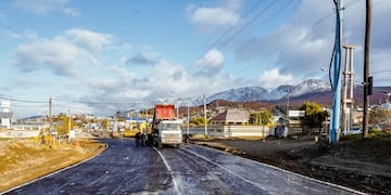 Ushuaia: quedó habilitado el tránsito en el puente sobre el arroyo Grande