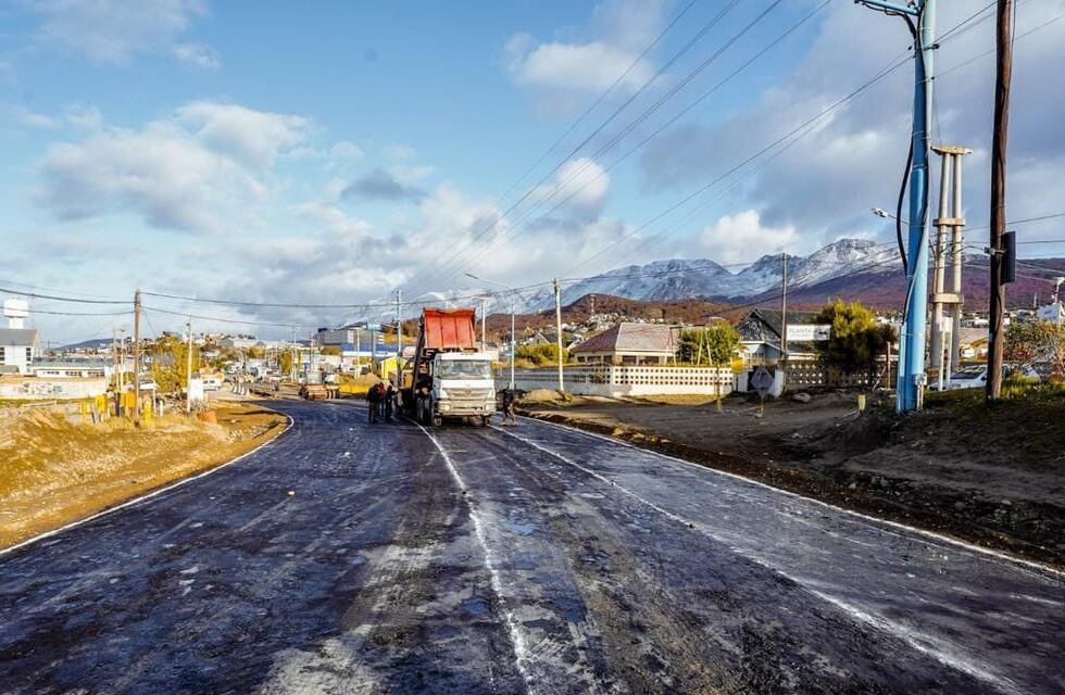 Ushuaia: quedó habilitado el tránsito en el puente sobre el arroyo Grande