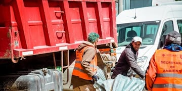 Realizaron una nueva jornada de mejora de espacios públicos y retiro de voluminosos en Andorra