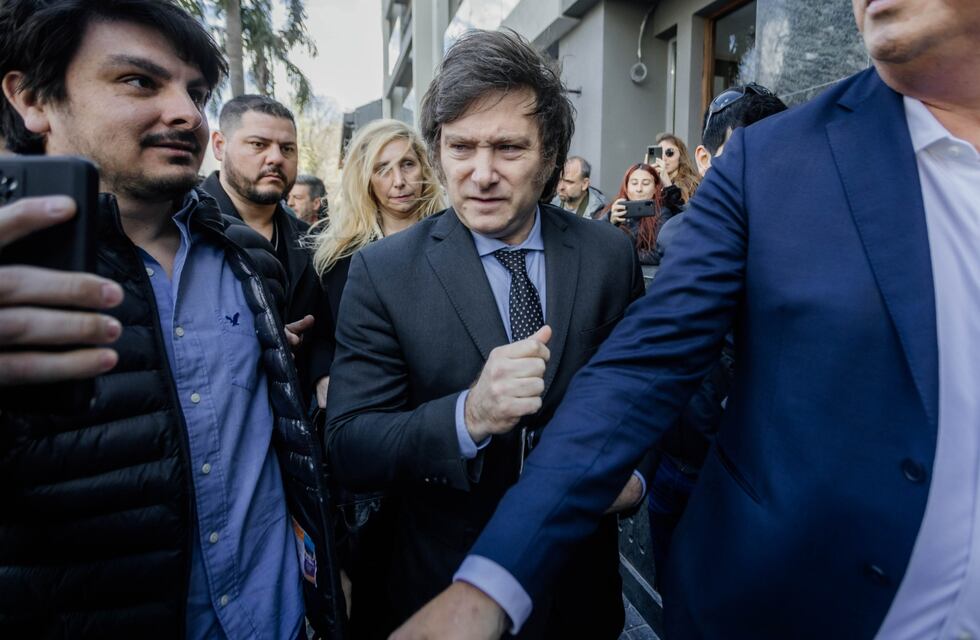 Javier Milei volvió a desligarse de la subida del dólar y apuntó al Gobierno: “Háganse cargo”