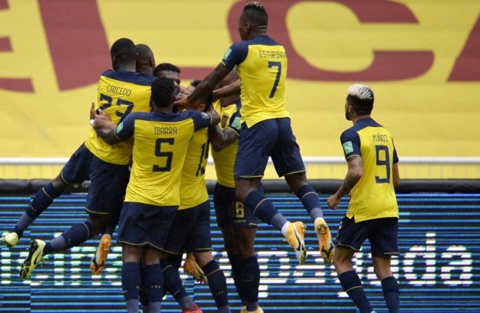 Ecuador vapuleó 6-1 a Colombia y cierra el año entre los clasificados a Qatar 2022