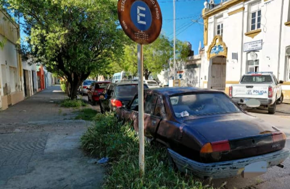 Punta Alta: piden que los vehículos accidentados no sean depositados en la vía pública
