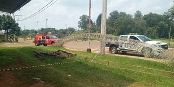 Tragedia en Candelaria: un niño de 10 años murió tras caerle una estructura de metal encima.