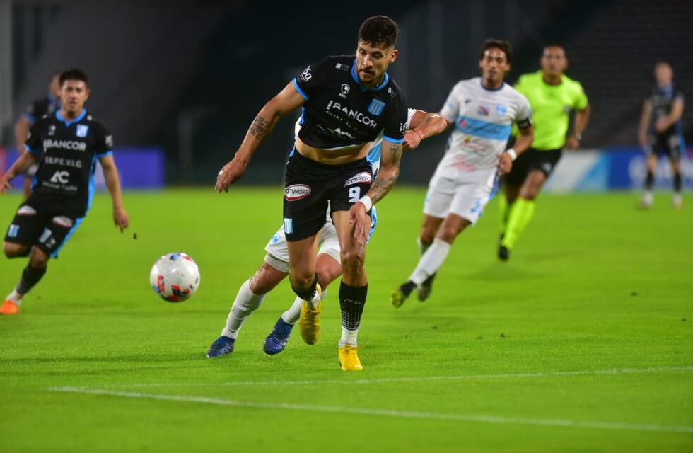 Racing superó a Gimnasia de Entre Ríos, estiró la racha y sacó más ventaja en la punta