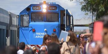 Tren de pasajeros en Palmira. 
Foto: Claudio Gutiérrez Los Andes