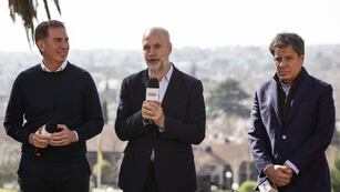 Horacio Rodríguez Larreta junto a Diego Santilli y Facundo Manes en Tandil.