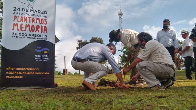 La actividad se enmarca en la campaña “Plantamos Memoria” del Ministerio de Derechos Humanos de la Nación y la Secretaria de Medio Ambiente.