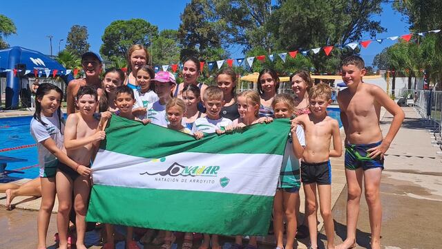 Natación del Cultural de Arroyito en Marull