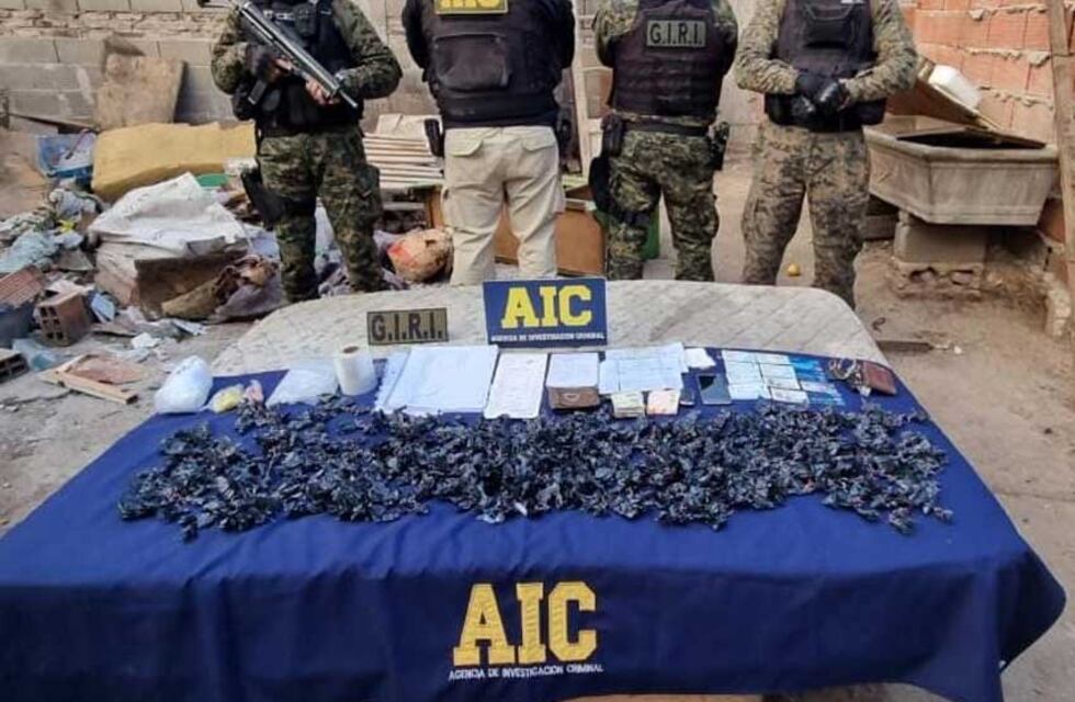 Detuvieron a siete integrantes de la banda del “Gordo Dani” y secuestraron 700 dosis de cocaína