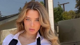 La vez que Lana Rhoades prendió fuego Instagram con un body de red y un cierre atrevido