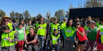 Estudiantes de escuelas primarias y secuendarias, de Educación Especial y Centros de Día participaron de la maratón solidaria.