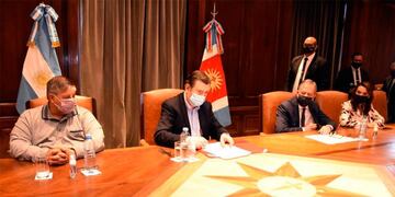 Zamora presentó el proyecto de ley de titularización docente.