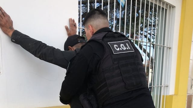 Detenido por cambiar una cubierta de bici de una escuela