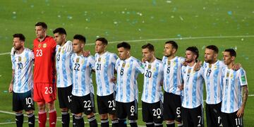 La emoción de la Selección Argentina durante el Himno.