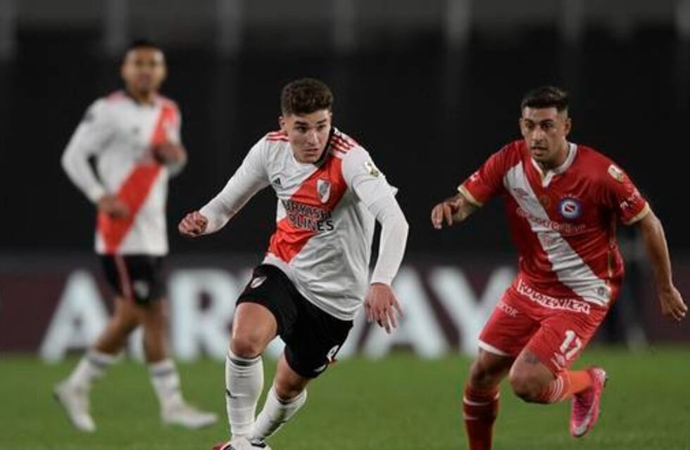 Julián Álvarez fue titular en el Empate de River y Argentinos por la Libertadores
