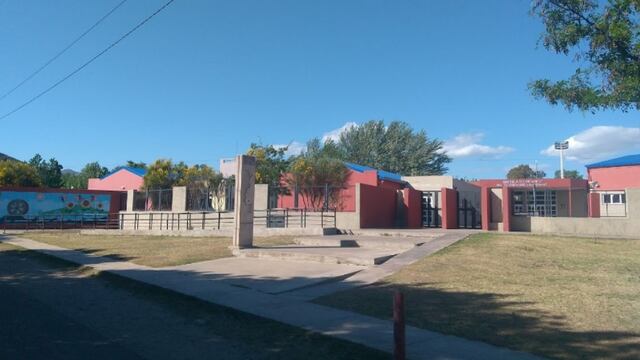 Escuela "Lallermant" de Juana Koslay, donde una persona intentó asesinar a una docente, su expareja.