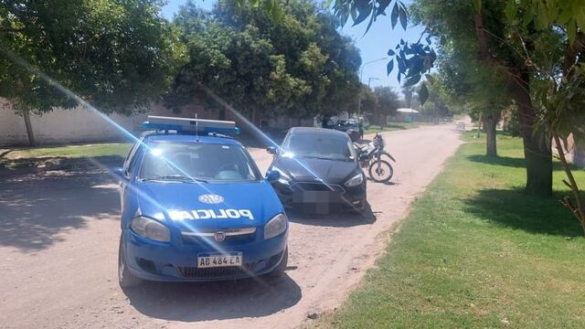 Tras una persecución, detuvieron a un ladrón que robaba en compañía de una niña.