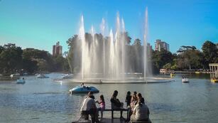Los parques de la ciudad ya están listos para el cambio de estación.