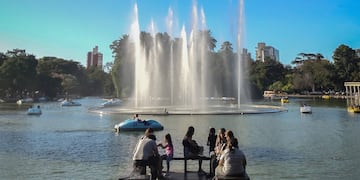 Los parques de la ciudad ya están listos para el cambio de estación.