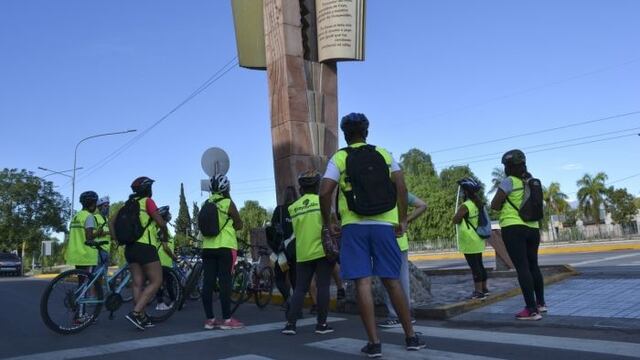 Guaymallén ha organizado para este sábado 12, un nuevo bicitour para conocer la historia y el patrimonio del departameneto. El encuentro será a las 9 en el monumento al Nuevo Cancionero Cuyano. Gentileza MG