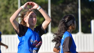 Sofía Mattos convirtió el gol de la victoria de Puerto Belgrano ante Municipales. (Foto: Círculo Central).