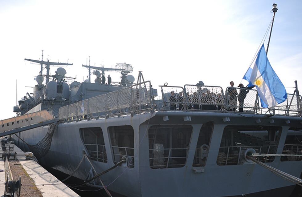 Puerto Belgrano: pasaron a condición de buque radiado al destructor ARA “Heroína”